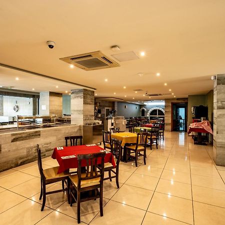 Euroclub Hotel St. Paul's Bay Bagian luar foto
