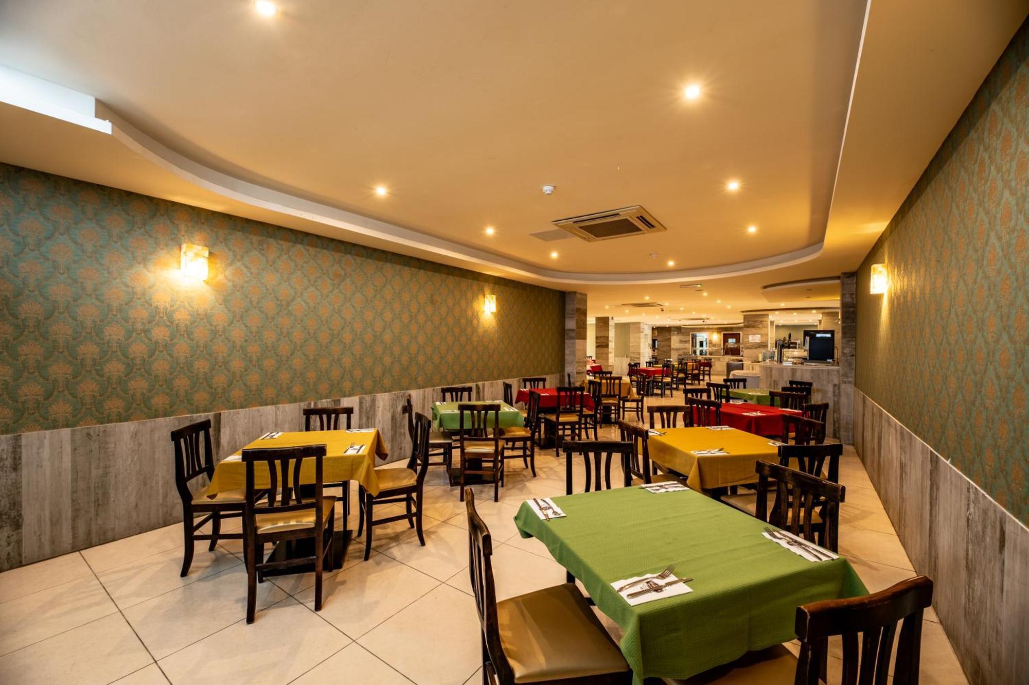 Euroclub Hotel St. Paul's Bay Bagian luar foto
