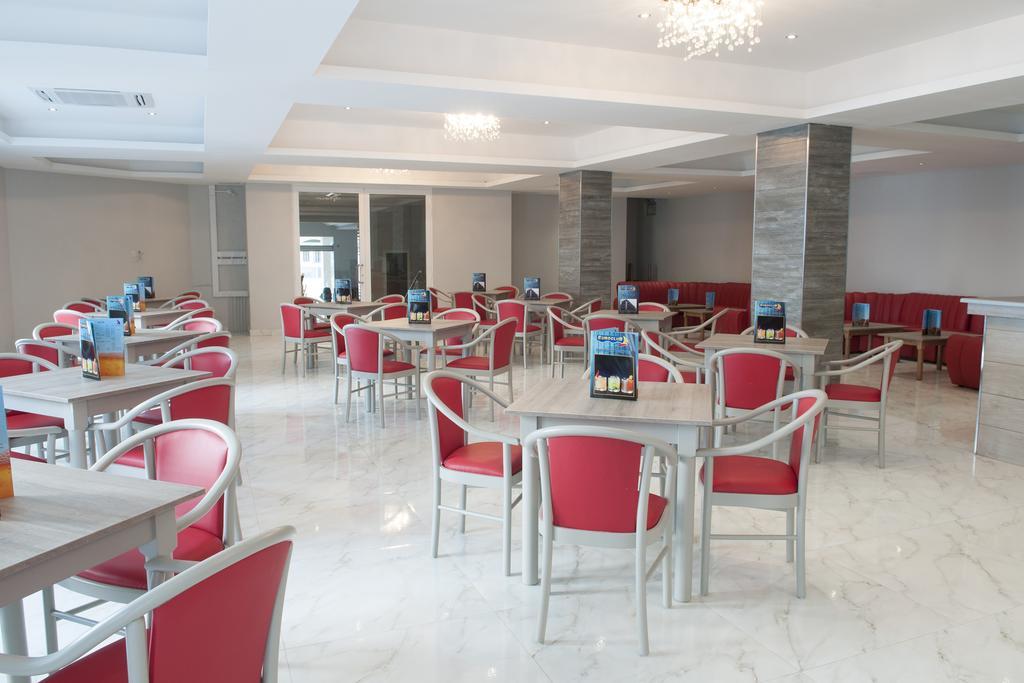 Euroclub Hotel St. Paul's Bay Bagian luar foto