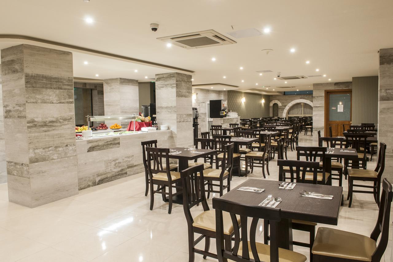 Euroclub Hotel St. Paul's Bay Bagian luar foto