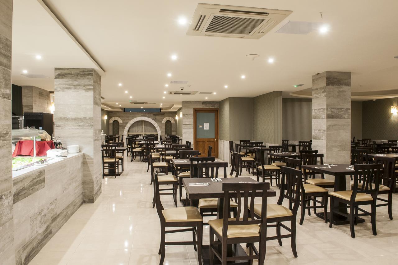 Euroclub Hotel St. Paul's Bay Bagian luar foto